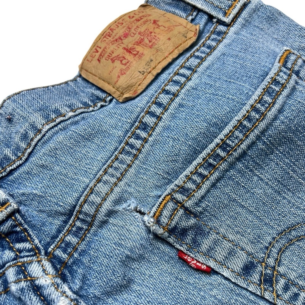 Vtg Levi's 513 Cut Off Jean Shorts Button Fly Low Slouch Stretch 32 Size 9 Jr S - Picture 3 of 8